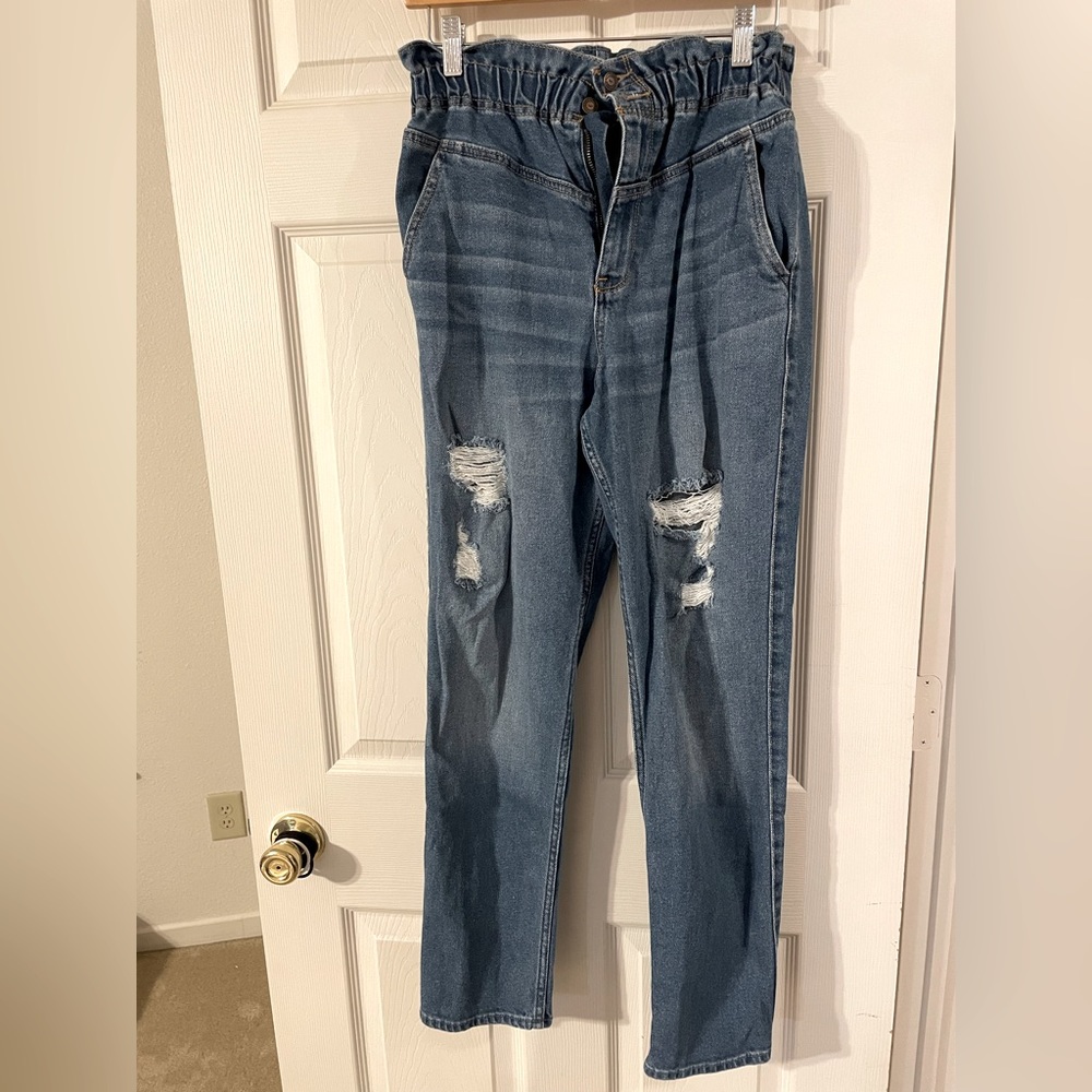 HOLLISTER size 7 vintage mom jean